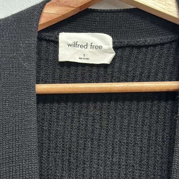 Aritzia Wilfred Black Knit Ribbed Unwind Cardigan Size S - Picture 7 of 11